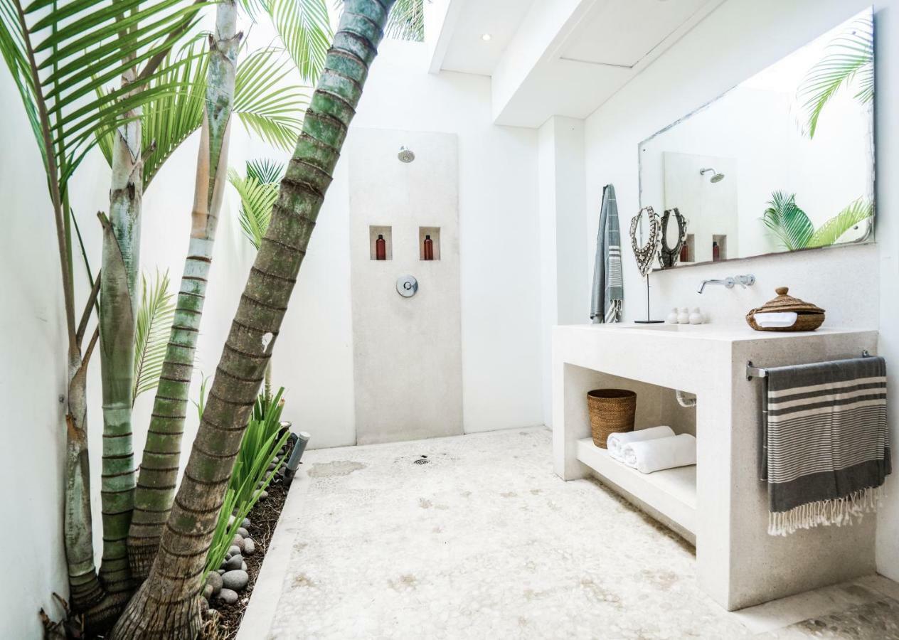 Pantai Hitam Villa Selemadeg Екстериор снимка