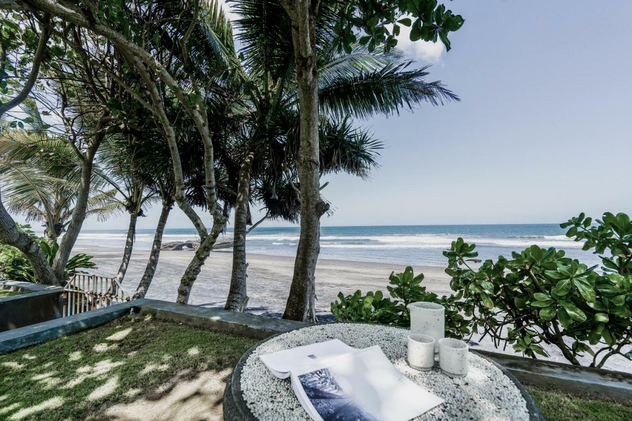 Pantai Hitam Villa Selemadeg Екстериор снимка
